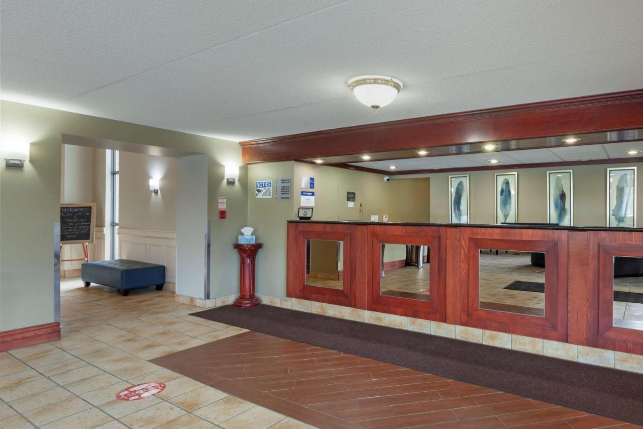 Western 4* Orillia